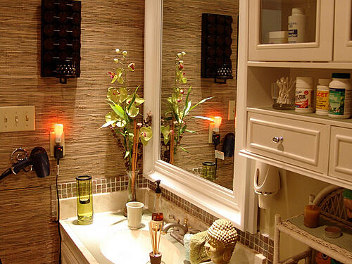 bathroom-bamboo-wallpaper - home decor - guest bathroom renovation tips